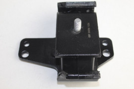 NISSAN ENGINE MOUNTING L/R NP300 2.4 2011-